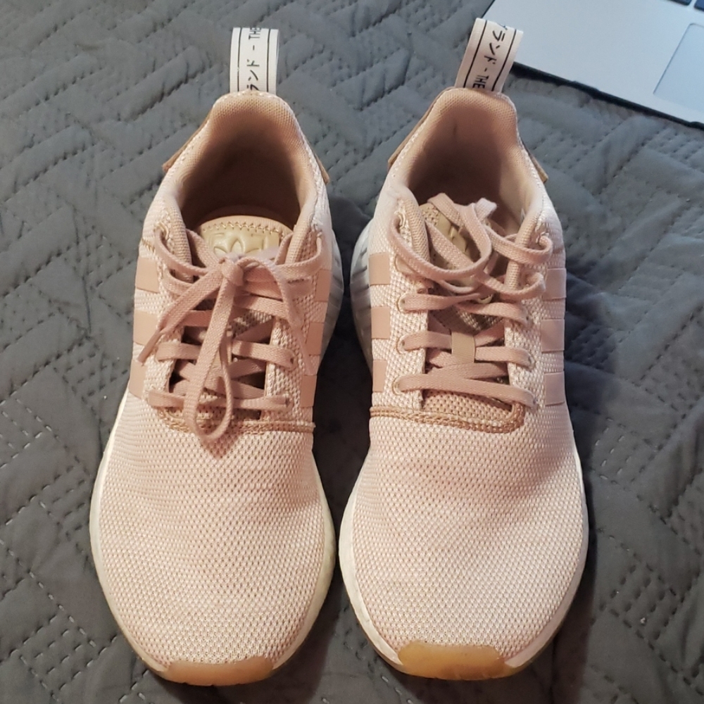 Adidas NMD R2 Pink size 7